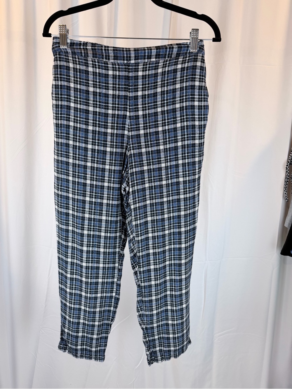 American Eagle Outfitters Navy and White Plaid Trousers